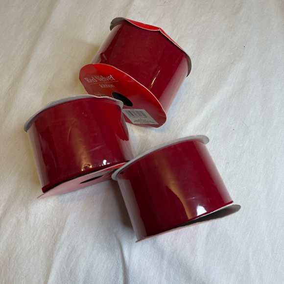 Red Velvet Ribbon Set - Picture 3 of 7